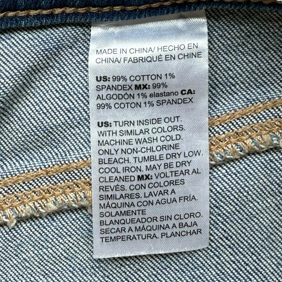 Chico’s High Rise Distressed Straight Leg Crop Jeans Size 14 - Picture 8 of 10